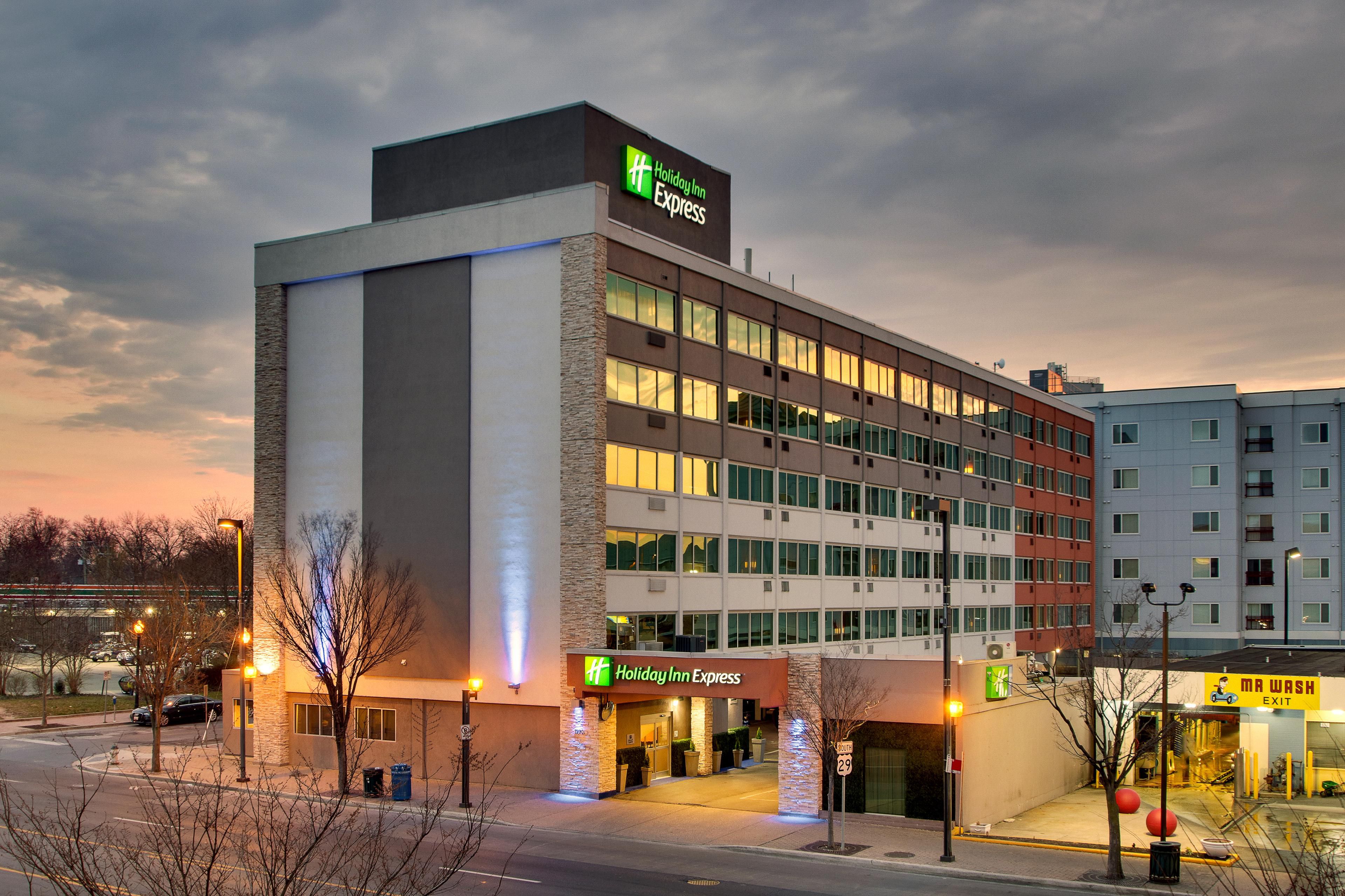 holiday-inn-express-silver-spring-6028738566-3x2